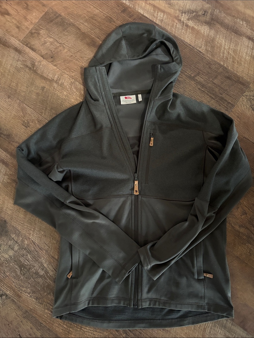 Fjällräven Men’s Hooded Softshell Jacket – Size Large – Olive Green/Charcoal